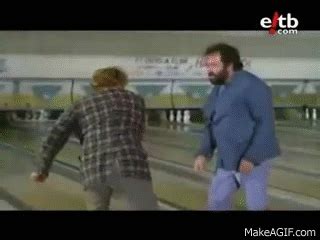 Ieri è morto a roma bud spencer, uno degli attori italiani più amati di tutti i tempi. Bud Spencer on Make a GIF