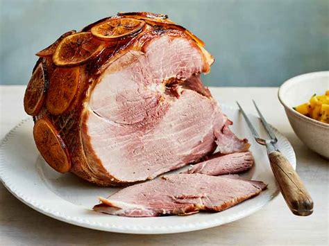 Mary berry's special mincemeat recipe seemed a whole lot simpler to me than the ones i mucked around with years ago. Mary Berry's orange-glazed ham | Christmas ham recipe - Saga