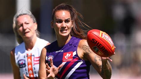 Essendon bombers hosts fremantle dockers in a afl game, certain to entertain all aussie rules fans. AFLW 2021: Fremantle forward Gemma Houghton backs Dockers ...