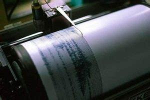 Boğazi̇çi̇ üni̇versi̇tesi̇ kandi̇lli̇ rasathanesi̇ ve deprem araştirma ensti̇tüsü'nden anlık olarak alınan son dakika deprem verileri. Kandilli'den deprem açıklaması: Tarih veremiyoruz ama ...