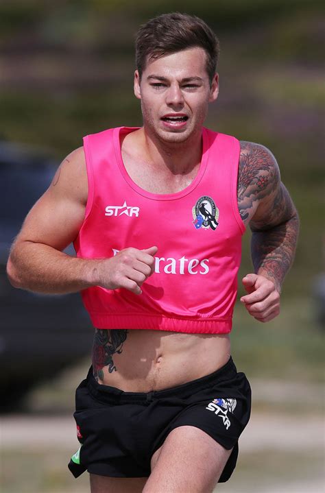 Check below for more deets about jamie elliott. Footy Players: Jamie Elliott of the Collingwood Magpies at...