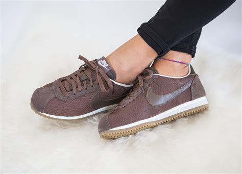 Respirant nike cortez chaussures (femme et homme), commandez en ligne sur basketssize.com aujourd'hui. nike cortez femme marron,nike cortez marron - www.frigi ...