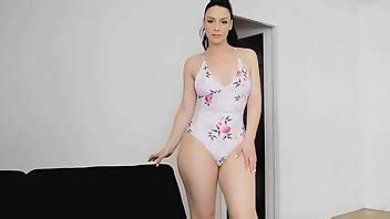 Milfporn8.com is the best site about milfs, mommies, and mature women. Free Swimsuit Porn - You Porn Tube