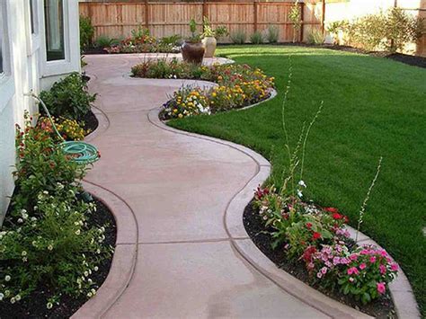 Front yard landscaping ideas are always popular among gardening enthusiasts because they want to impress people with the warm and hospitable appearance of their front yards. Front Yard Landscaping Ideas On A Budget - Decor Ideas