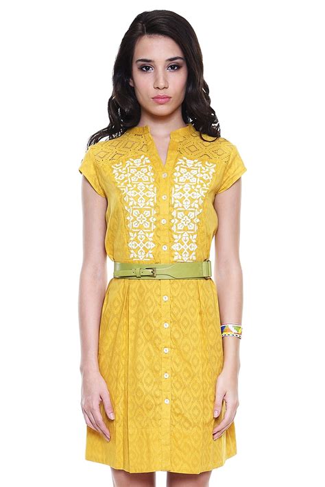 Instead it incorporates earthy indian elements in its dresses to uphold and. Yellow Dress - Buy Yellow Dress - 25036-DR-356 - Dress for ...