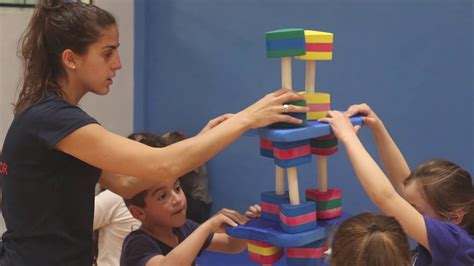 Todos los días no laborables de 2021 asuetos, cuáles son feriados inamovibles y por qué no se trabaja esos días, cuáles podrían cambiar de día, los días feriados puente y por qué son feriados cuándo es fin de semana largo en 2021. Día del Amigo - YouTube