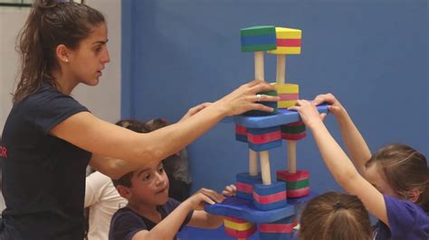 Todos los días no laborables de 2021 asuetos, cuáles son feriados inamovibles y por qué no se trabaja esos días, cuáles podrían cambiar de día, los días feriados puente y por qué son feriados cuándo es fin de semana largo en 2021. Día del Amigo - YouTube