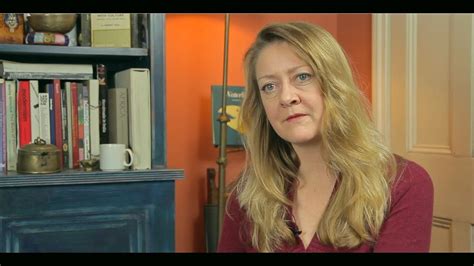 The daughter of a pilot turned guernsey newspaper editor. Annie Machon - YouTube