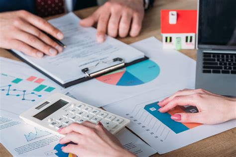 Now, multiply the daily interest charges by the number of days in the billing cycle to get your monthly interest charges. Should I pay off my Credit Card? - Eco Finance