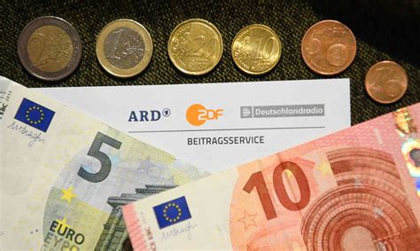 Der beitrag sollte eigentlich zum 1. Rundfunkbeitrag: Kommission empfiehlt Erhöhung auf 18,36 Euro