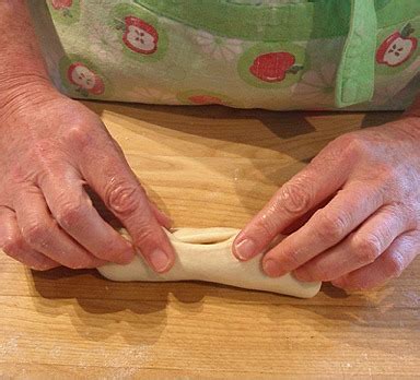 Oct 22, 2004 · she said that if you take a knife coated in oil, you can slice the unbaked dough. Homemade Hamburger and Hot Dog Buns | CraftyBaking ...