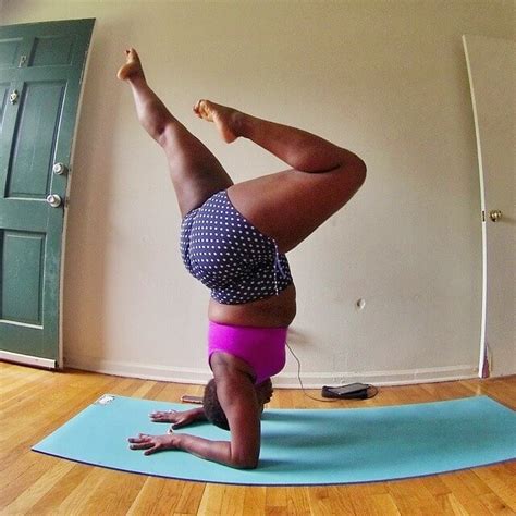 Beginners yoga for plus size. Plus Size Yoga Instructor Jessamyn Stanley Showing The ...