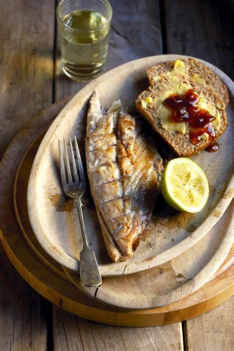 Either for lunch or dinner, don't miss the chance to try at least one new traditional south african food each day. Onthou-kos herinneringe | SARIE | South african recipes ...