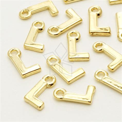 ~ all photo we uploaded are real product item . IN-080-GD / 4 Pcs Initial Tiny Charm Alphabet Letter L