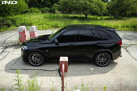 If it does start, leave both vehicles running for five minutes. 2017 Bmw X5 Battery Jump Start
