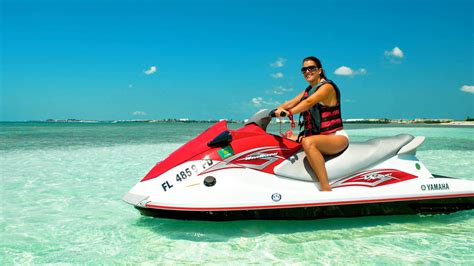 State law requires a person to be at least 18 years old to rent, 14 years old to operate, and passengers can be any age. Best Jet Ski Rentals Miami Beach - Miami Watersports