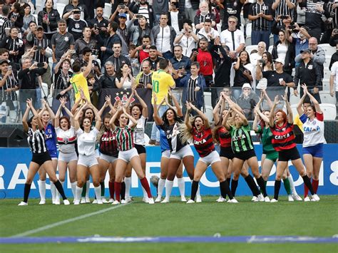 261,042 likes · 8,035 talking about this · 204 were here. Cheerleaders na festa de abertura do Brasileirão: que ano ...