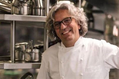 Giorgio locatelli vive da così tanto tempo oltremanica che quando racconta la sua storia o le sue ricette sembra uno di quei nativi inglesi che si agitano per i diritti della volpe allo speaker's corner di. MasterChef dietro le quinte anticipazioni | Giorgio ...