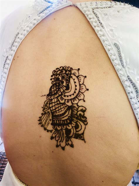 A henna tattoo is one of the exceptions to the standard scenario, and a beautiful one at that. Hire Henna by Sona - Henna Tattoo Artist in Manhattan, New ...