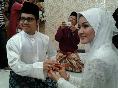 Fakta menarik tentang ally iskandar. Gambar Majlis Pernikahan Ally Iskandar dan Farah Lee ...