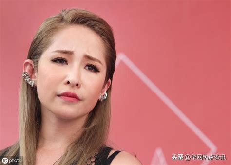 Elva hsiao (蕭亞軒), born august 24, 1979 in taipei, taiwan, is a taiwanese pop singer, dancer, and model. 蕭亞軒回應將復出？蕭亞軒個人資料？蕭亞軒和新男友黃皓生活花絮 - 每日頭條