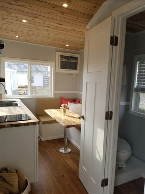 These award winning tiny home plans include almost 40 pages of detailed trailer specs, diagrams, floor plans, blueprints, images and materials list, allowing you to build to the same specifications as our original modern 8×20'tiny house on wheels. 20ft Everest Tiny House with First Floor Bedroom