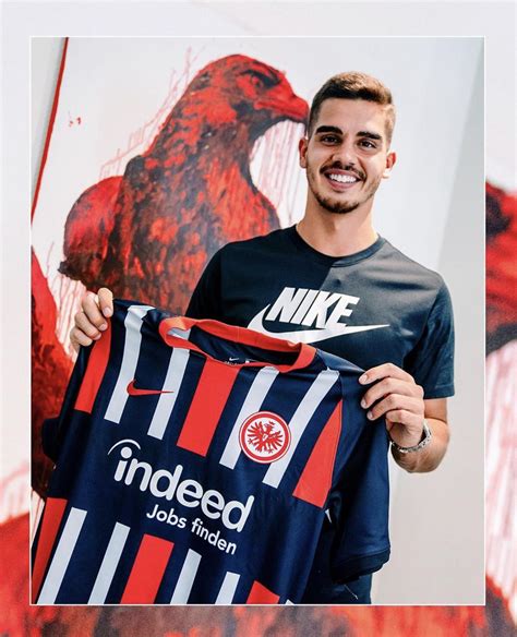 Последние твиты от andré silva (@andrevsilva19). André Silva from AC Milan signed a contract with Eintracht ...