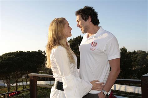 According to a friend of the couple, referred to as tv guia, the love affair lasts for about two months. Fernanda Serrano e Pedro Miguel Ramos: Uma história de ...