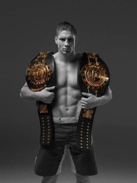 Rico verhoeven is a dutch kickboxer and current glory heavyweight champion. Rico Verhoeven | Kickboksen, Vechtsport, Mooie mannen