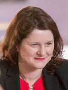 Ministryně práce a sociálních věcí se odvážně pustila za další utrácení ze státního rozpočtu a podporovala tak zvanou „senátní verzi rodičovského přídavku. Jana Maláčová citáty | Citáty slavných osobností