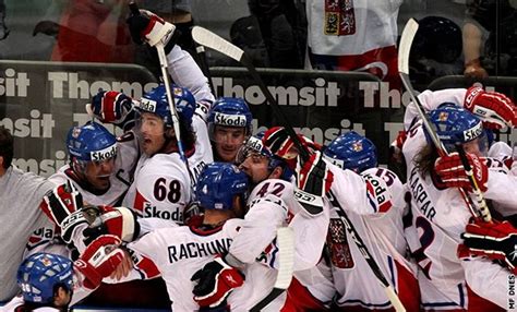 Čechům se rýsuje sestava, tým posílili 4 hráči z nhl, šampion švýcarska a finska. KOMENTÁŘ: Hokej Česko - Rusko je i politika - iDNES.cz