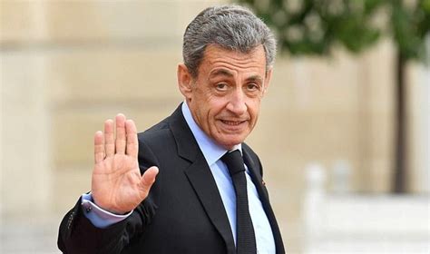 Cette haine de soi, qui est nicolas sarkozy. Nicolas Sarkozy balance sur les infidélités d'un président