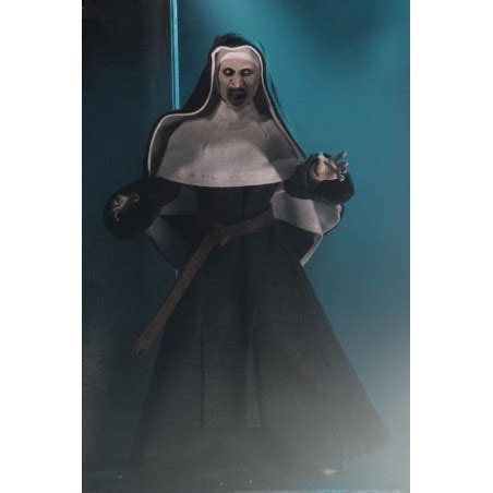 La nonne hantera nos salles de cinéma dès le 19 septembre. Figurine La Nonne - The Conjuring