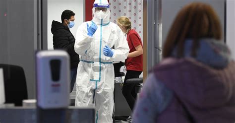 Da die inzidenz auf den kanaren unter 100 liegt, würde eigentlich weiter eine „normale corona den corona test kannst du frühestens 48 stunden vor der einreise nach nrw oder unmittelbar nach der. Corona Düsseldorf: Sieben-Tage-Inzidenz überspringt 200er ...