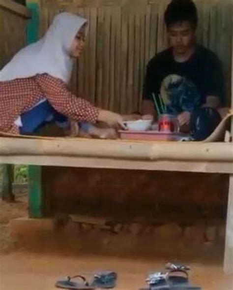Viral gunung rowo bergoyang liat orang makan bakso di gasebo. 40+ Fakten über Rowo Bergoyang: Wisata gunung rowo ...