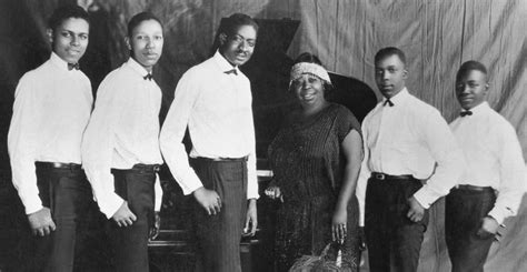 In a recently released featurette that goes hand in hand with the release of the new netflix film, boseman's costars detailed that he was fully committed to his role and even learned how to play the trumpet. VIOLA DAVIS, CHADWICK BOSEMAN TO STAR IN 'MA RAINEY'S ...