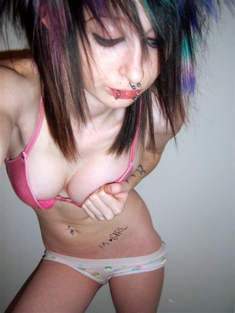 Hight quality clip skinny and tattoed emo girlfriend selfshot hd. emo teen girl naked | xPornxhd