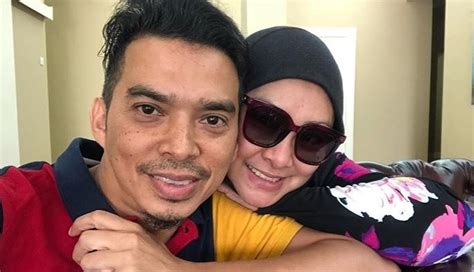 Ebby yus atau nama sebenarnya muhammad yunus abdul rashid, ialah seorang pelawak dan pelakon malaysia yang terkenal. (AL-FATIHAH) Anak Abby Abadi Meninggal Dunia