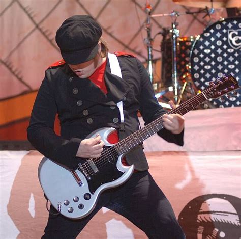 On the other hand, the gifted musician attested he had blatantly shed off several pounds so as to look after his health. Stumpomatic | Patrick stump, Electric guitar