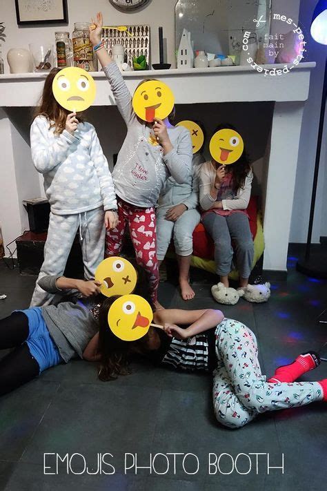 Invitation pyjama party fille 10 ans. Smile, c'est pyjama party! | Anniversaire emoji, Fêtes de ...