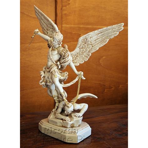 Nessuna opinione su coroncina a san michele arcangelo. Statua San Michele Arcangelo effetto Antichizzato 50-100cm