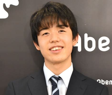 Jul 04, 2021 · 3日にタイトル初防衛と九段昇段を史上最年少で果たした将棋の藤井聡太棋聖（18）=王位と合わせ二冠=が4日、対局から一夜明けて記者会見に臨ん. 藤井聡太七段、羽生竜王着想の早指し棋戦で優勝「とても自信 ...