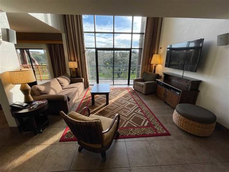 The kidani village only has disney vacation club rooms in the animal kingdom deluxe resort having deluxe studios, 1 and 2 bedroom villas and even the largest room, the 3 bedroom grand villa. PHOTOS, VIDEO: Tour a Savanna View 3-Bedroom Grand Villa ...