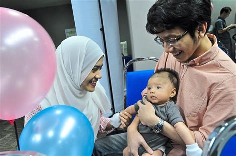 In malaysia, there are still a total of 95 abandoned housing projects involving 37,316 units of houses and 26,170 house buyers (hoe 2013). How Malaysia's OrphanCARE Is Making Sure Dumped Babies Don ...