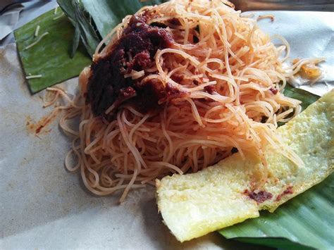 Borrowed from malay nasi lemak. 7 Best Nasi Lemak Wrapped in Banana Leaf Found in JB ...