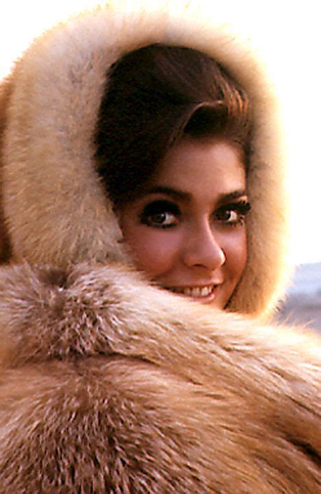 Beyond the valley of the dolls. Photo collection of Cynthia Myers - Richi Galery