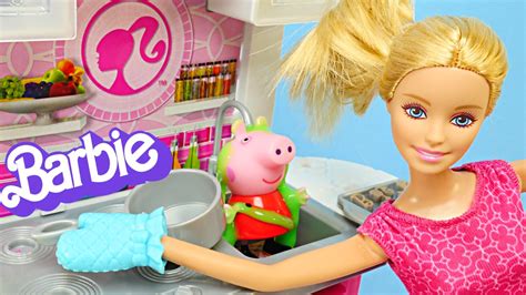 Juegos de vestir y maquillaje, princesa rapunzel, juegos con su novio ken, sus mascotas y muchos más. BARBIE Y Su Cocina De Lujo, Cocinando Con Peppa Pig ...