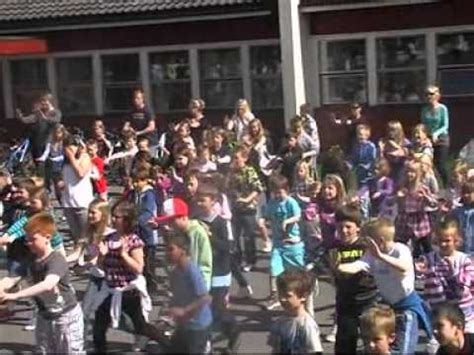 Ved hjelp av denne skolen blir det lett og velge best mulig jord til dine vekster. Videokonkurranse Dansens Dager 2011 - Åsen skole.wmv - YouTube