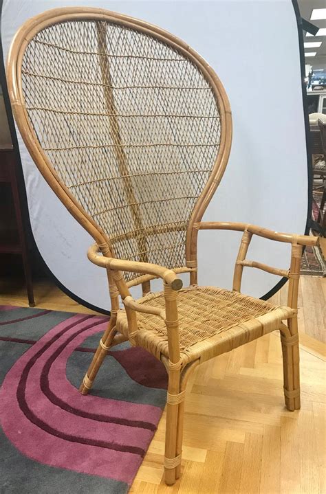 A rattan chair can look great and serve as a comfortable and functional piece of furniture in a lot of different settings. Mid-Century Modern Wicker Rattan Peacock Chair For Sale at ...