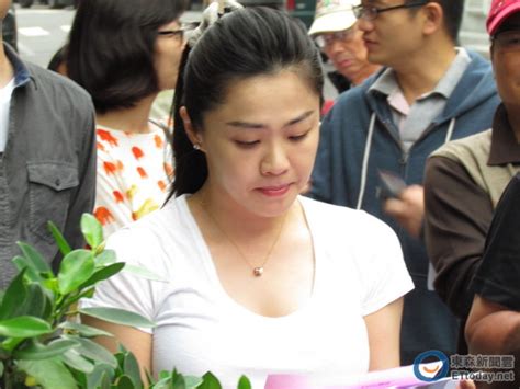 The site owner hides the web page description. 美女議員李婉鈺初選失利 名嘴何博文東山再起 | ETtoday政治新聞 | ETtoday新聞雲